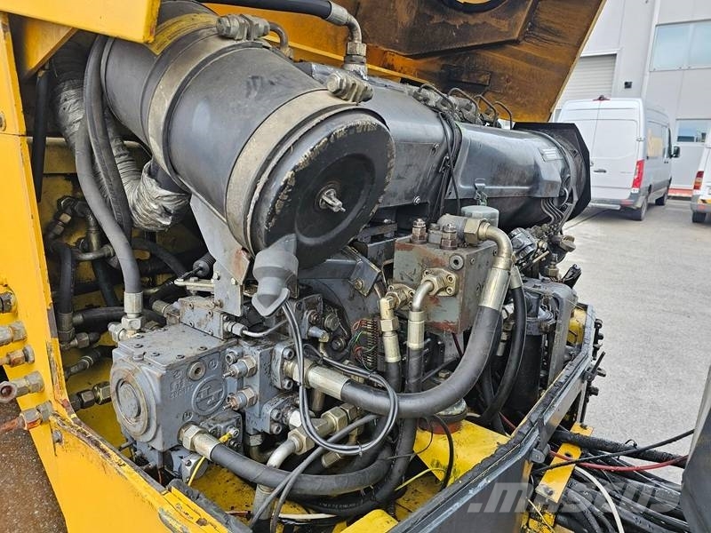 Bomag BW 154 AD Divvalču grunts veltņi