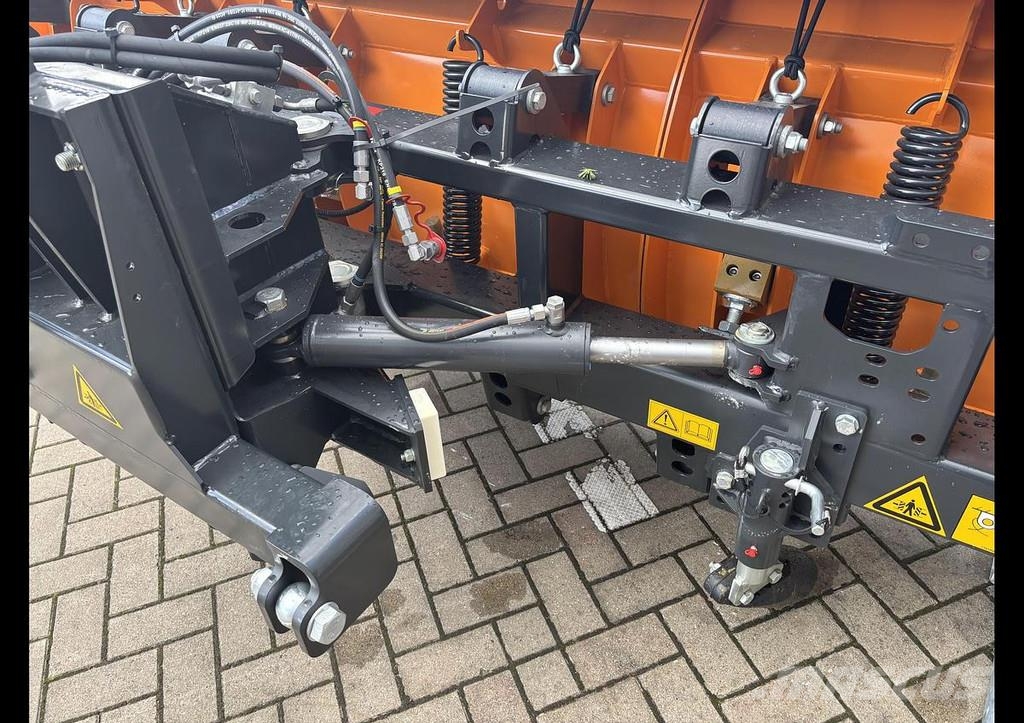 Aebi SCHMIDT Tarron MS 30.1 Snow blades and plows