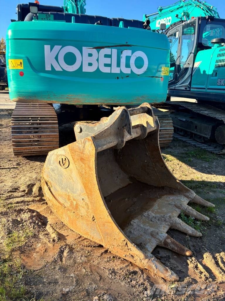Kobelco SK210LC-11E Kāpurķēžu ekskavatori