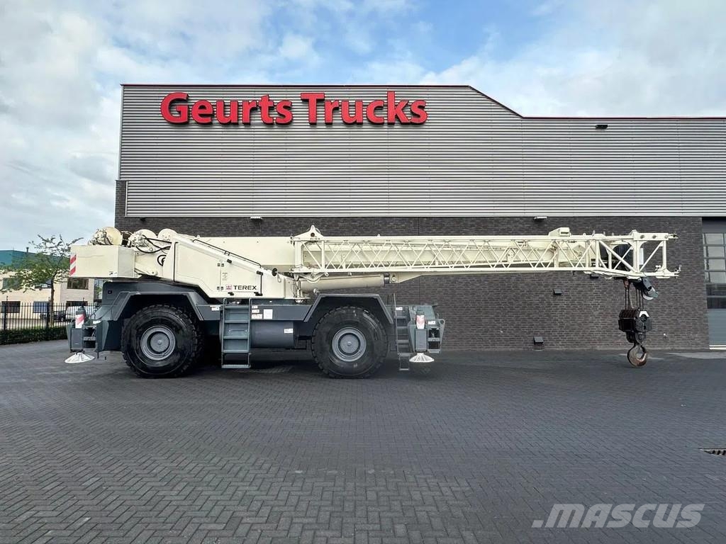 Terex RT110 QUADSTAR ROUGH TERRAIN CRANE + JIB + 2x LIER Gru per terreni difficili