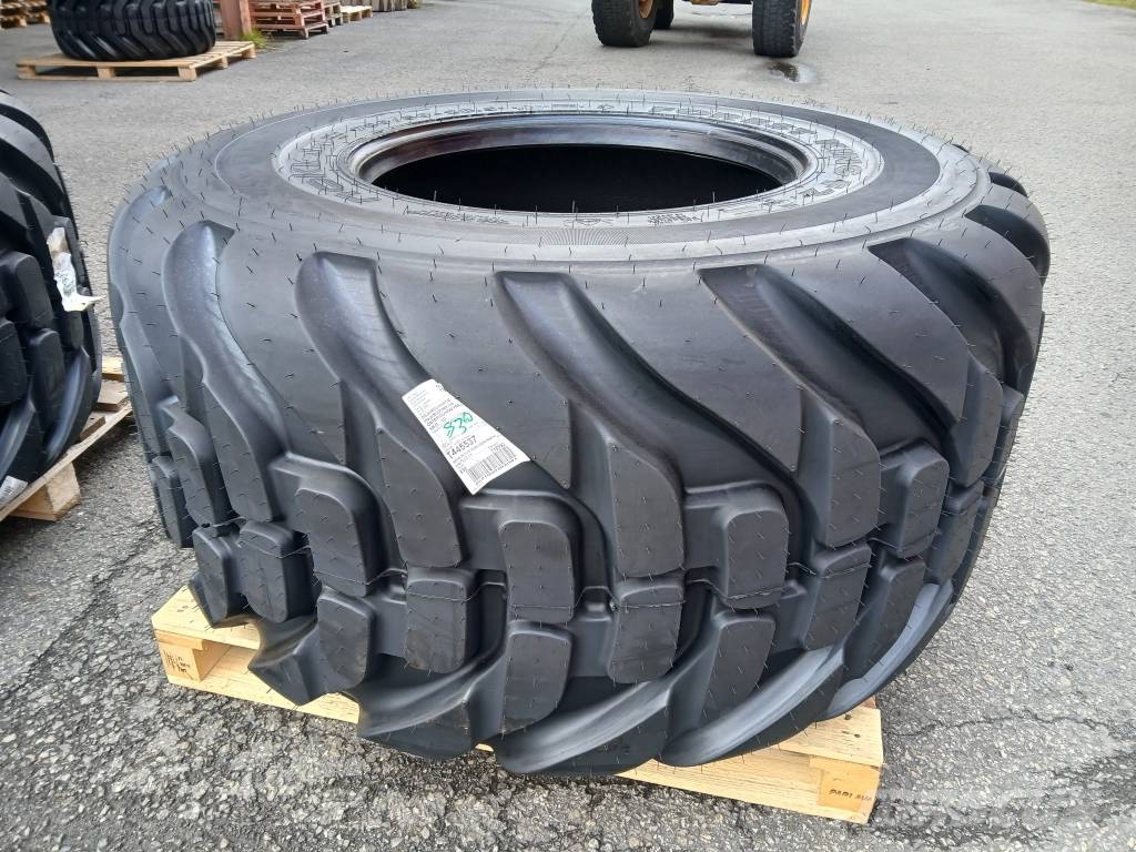 Nokian Skogsdäck 780/50X28,5 Banden, wielen en velgen