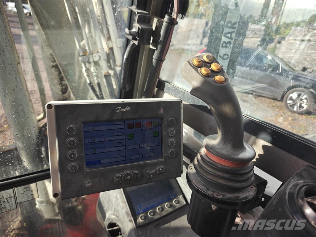 Takeuchi TB 290 Midi rýpadlá 7 t - 12 t