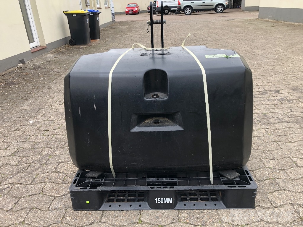 Iseki Iseki Heckgewicht 2000 kg * Kat. 2 Трактора