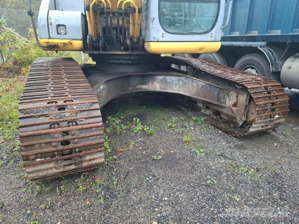 New Holland E 215 Raupenbagger