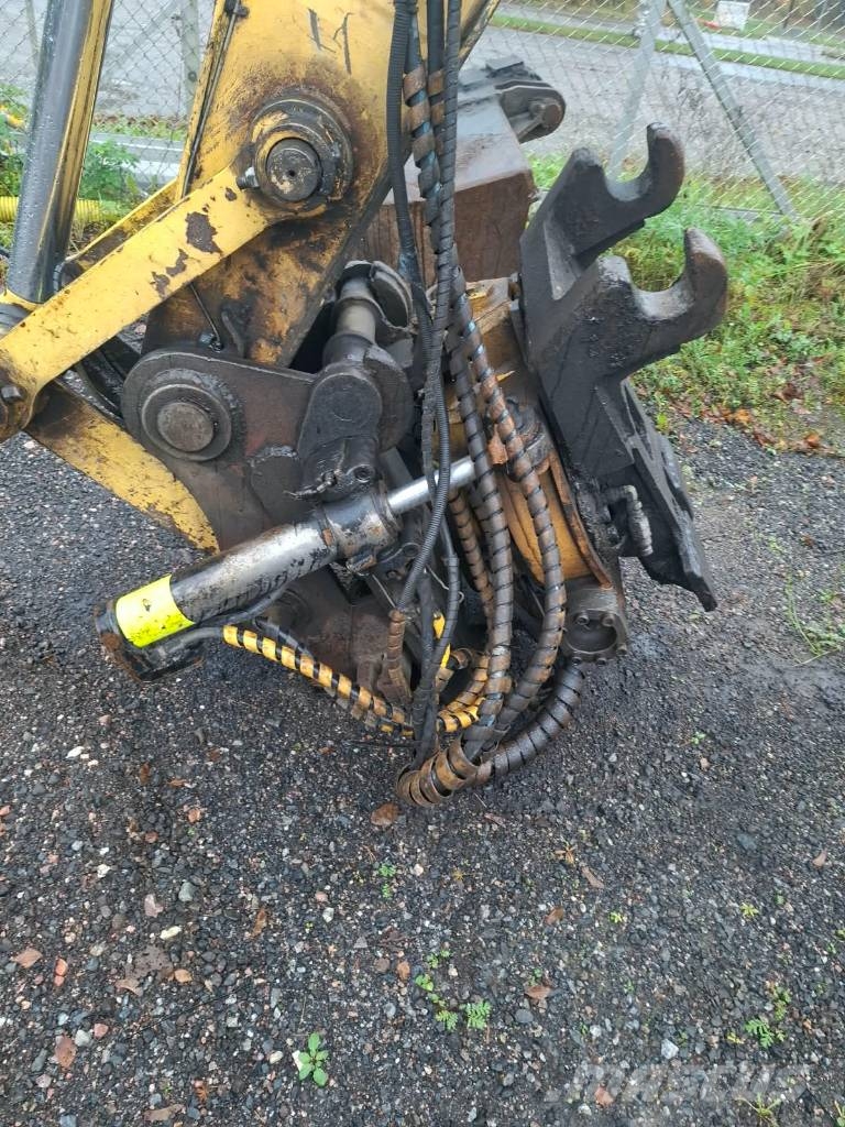 New Holland E 215 Raupenbagger
