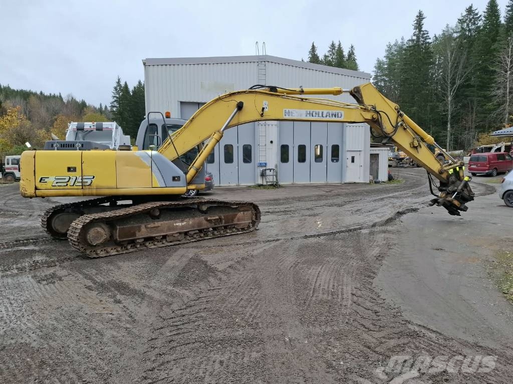 New Holland E 215 Raupenbagger