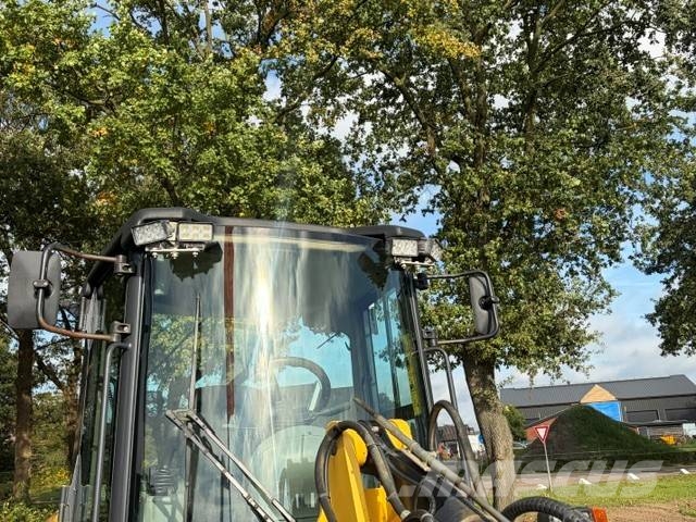 Yanmar V 100-5 Kolesni nakladalci
