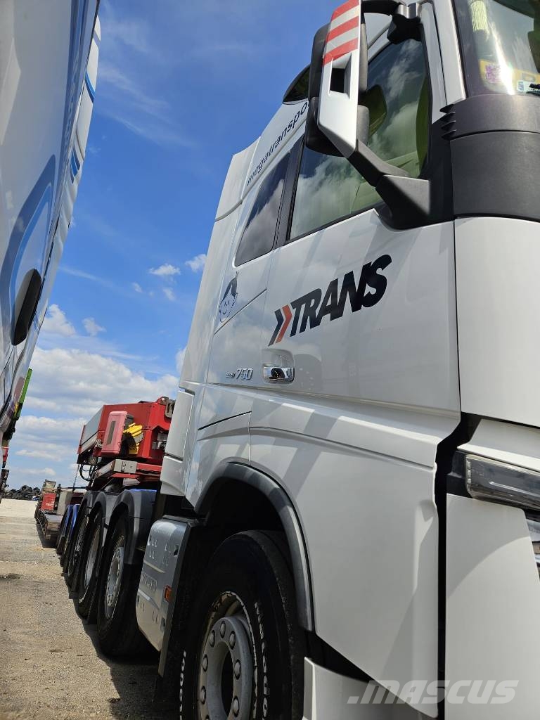 Volvo FH16 750KM 8x4 400000km tridem Dragbilar
