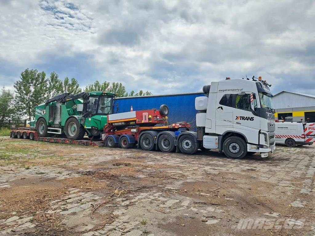 Volvo FH16 750KM 8x4 400000km tridem Dragbilar