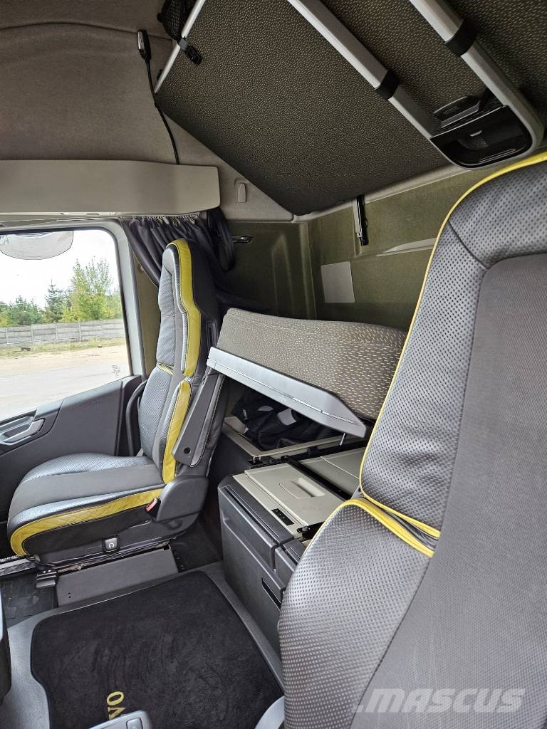 Volvo FH4 500 6x2 boogie 796000km Vlačilci