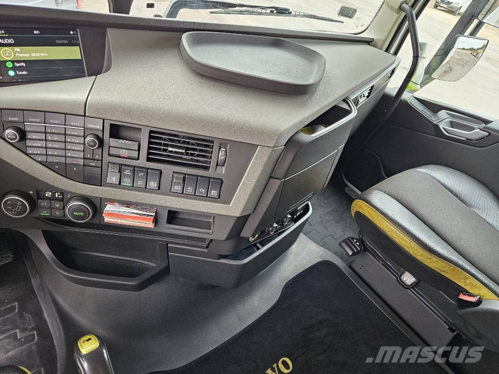 Volvo FH4 500 6x2 boogie 796000km Vlačilci