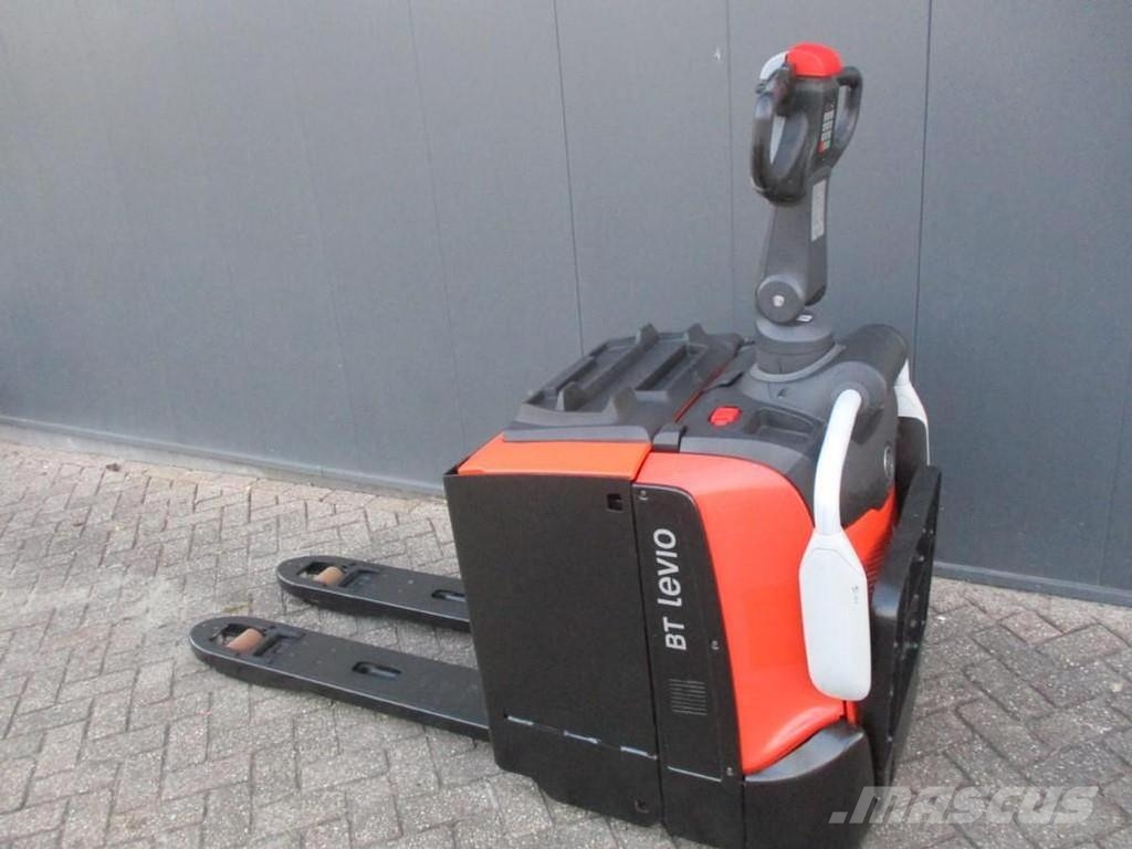 Toyota LPE250 Lavansiirtotrukit ajotasolla