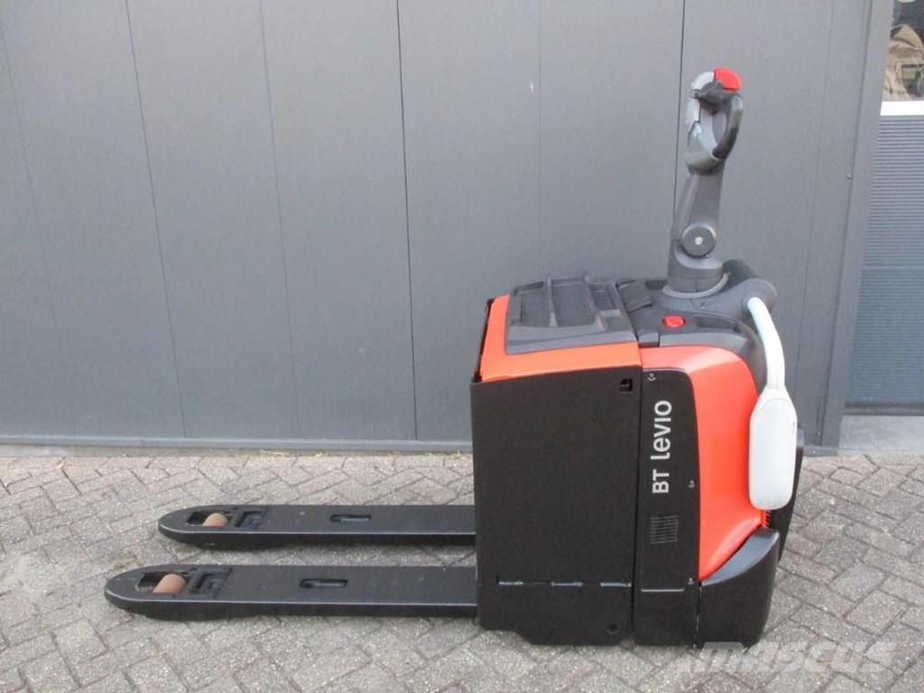 Toyota LPE250 Lavansiirtotrukit ajotasolla