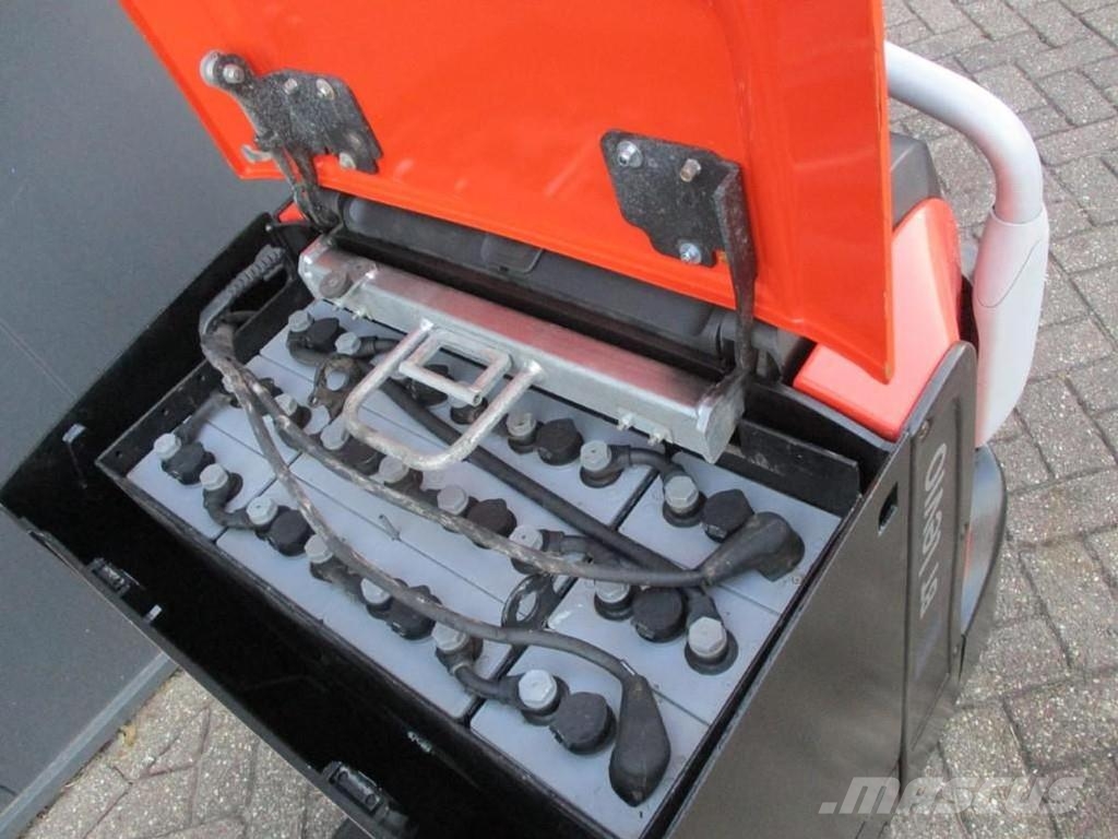 Toyota LPE250 Lavansiirtotrukit ajotasolla