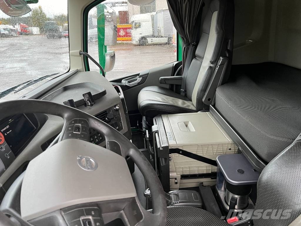 Volvo FH540 8X4*4 EURO 6+PTO ,wb:4300mm!! Camiones con chasís y cabina
