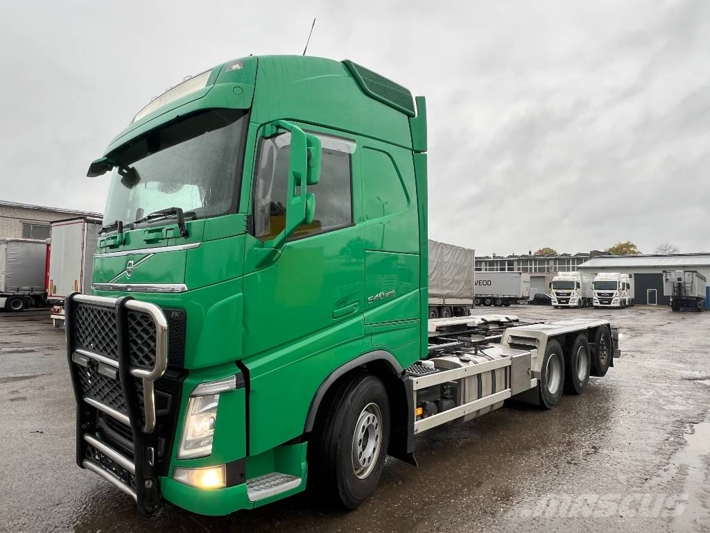 Volvo FH540 8X4*4 EURO 6+PTO ,wb:4300mm!! Camiones con chasís y cabina