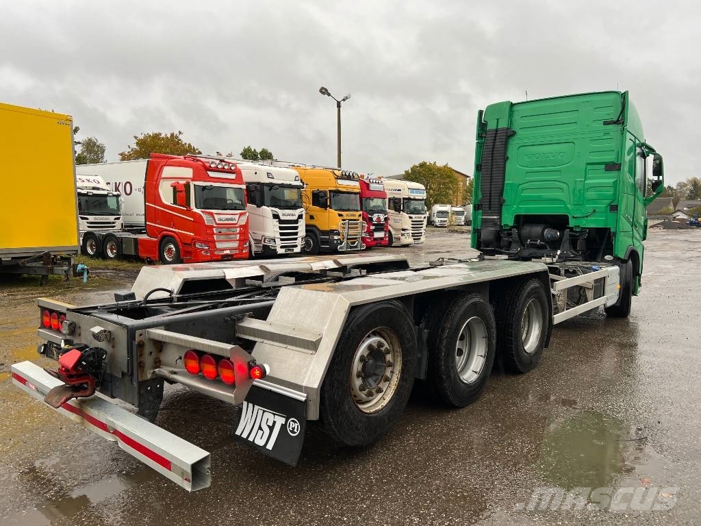 Volvo FH540 8X4*4 EURO 6+PTO ,wb:4300mm!! Camiones con chasís y cabina