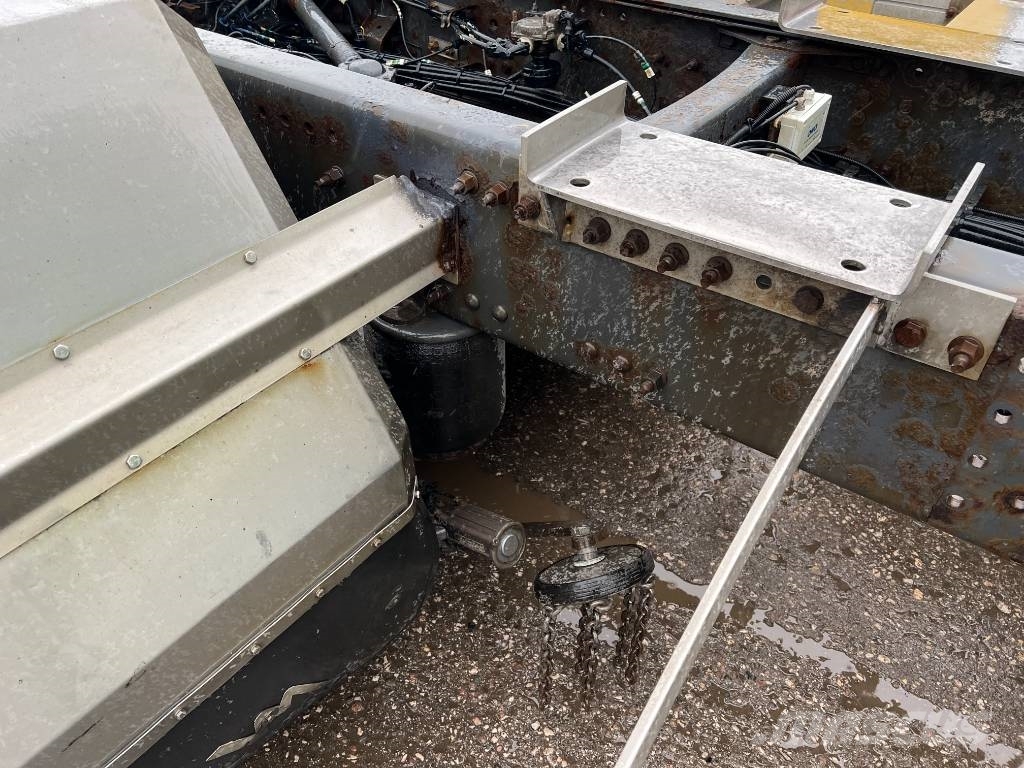 Volvo FH540 8X4*4 EURO 6+PTO ,wb:4300mm!! Camiones con chasís y cabina