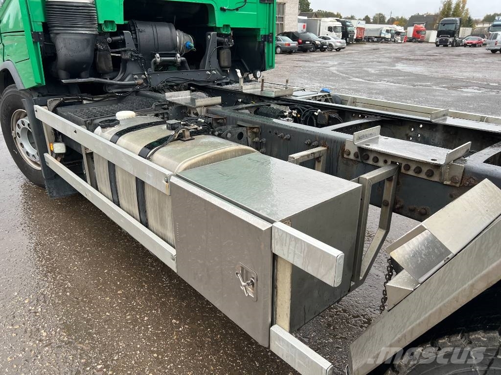 Volvo FH540 8X4*4 EURO 6+PTO ,wb:4300mm!! Camiones con chasís y cabina