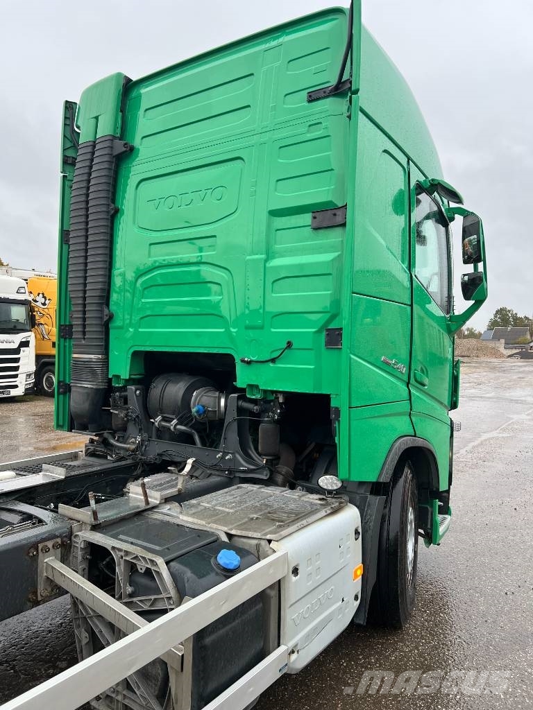 Volvo FH540 8X4*4 EURO 6+PTO ,wb:4300mm!! Camiones con chasís y cabina