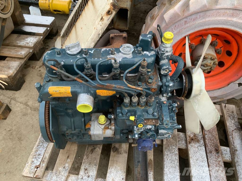 Kubota V1100 엔진