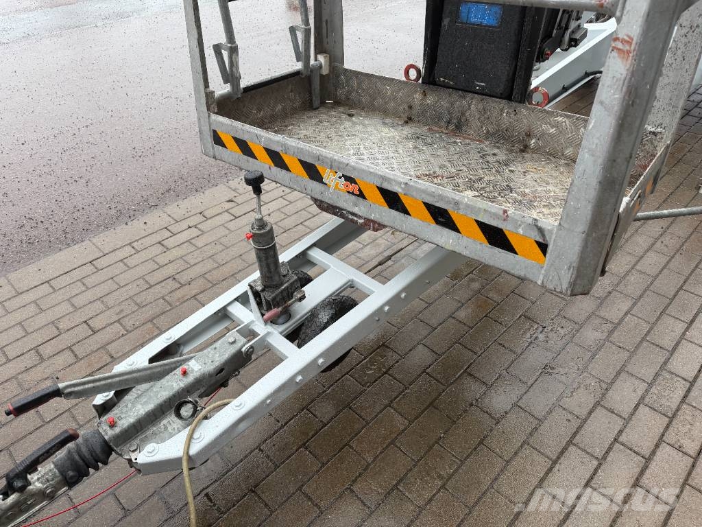 Dino 180 XT II Ant priekabų montuojamos kėlimo platformos
