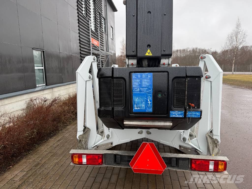 Dino 180 XT II Ant priekabų montuojamos kėlimo platformos