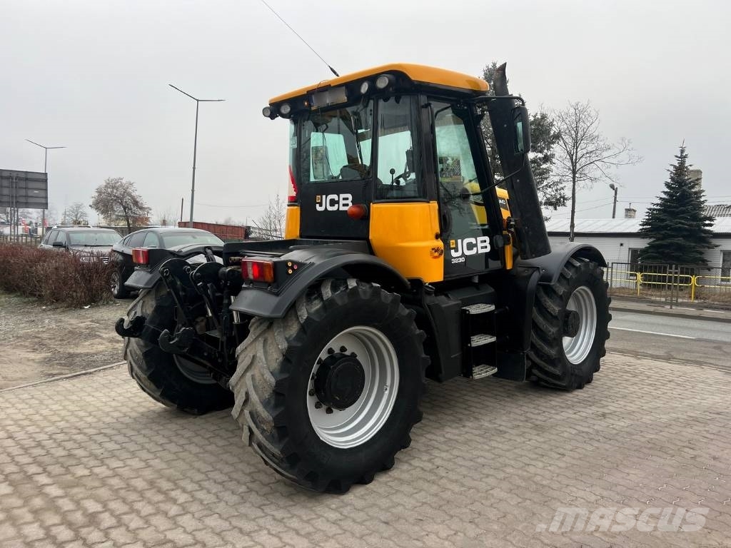 JCB Fastrac 3230 xtra Traktorid