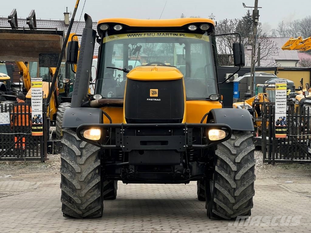 JCB Fastrac 3230 xtra Traktorid