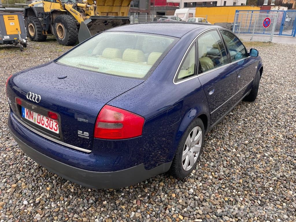 Audi A6 Quattro 2.8 汽車