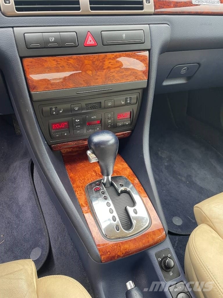 Audi A6 Quattro 2.8 汽車