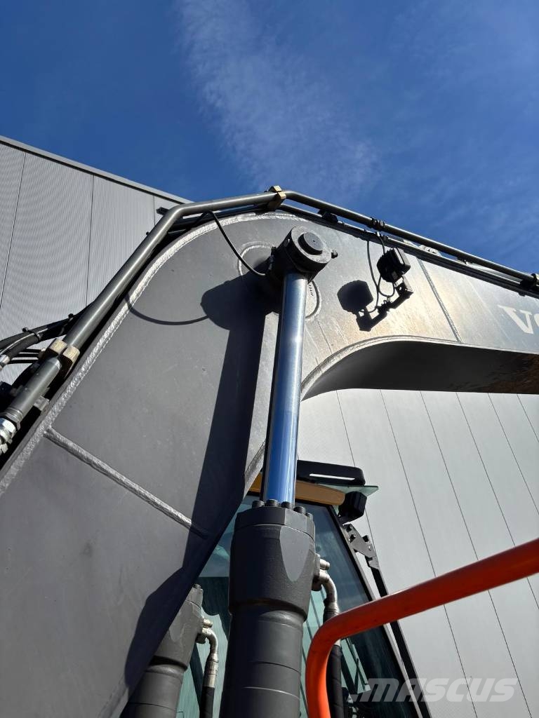 Volvo EW 160 E ELEVATING CAB Waste / industry handlers