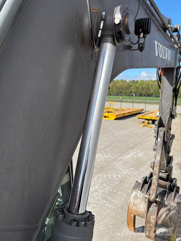 Volvo EW 160 E ELEVATING CAB Waste / industry handlers
