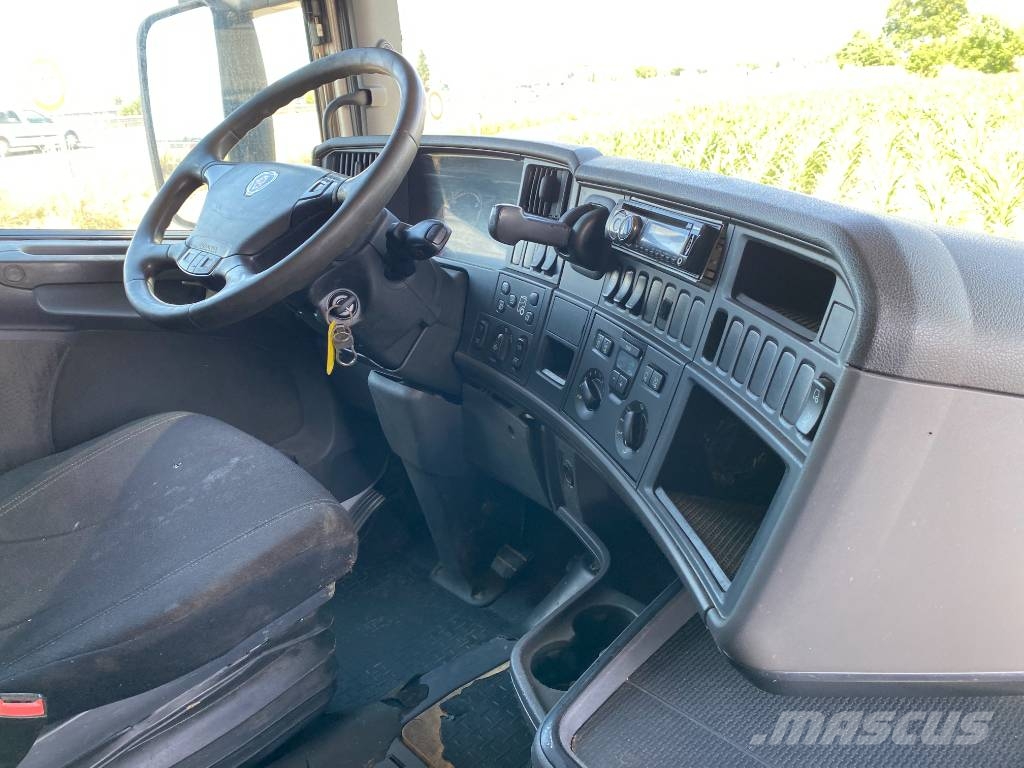 Scania R480LB 6x2MNA / PEZZAIOLI endommagé Tiertransporter