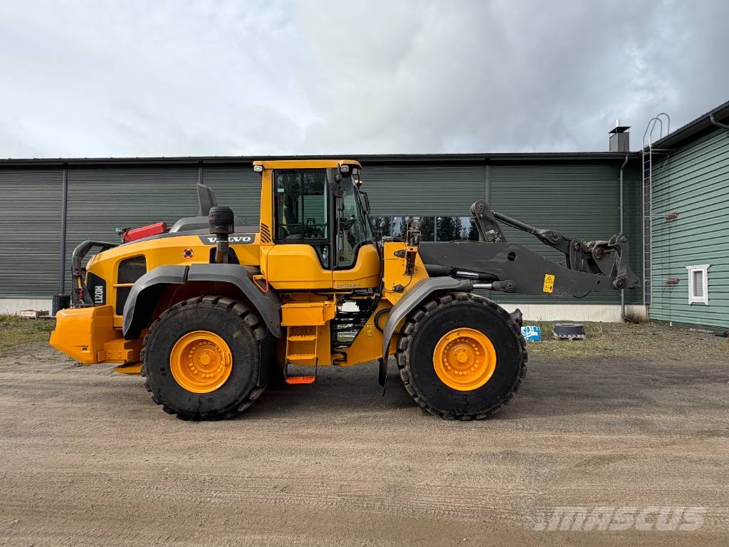 Volvo L 120 H لوادر بعجل