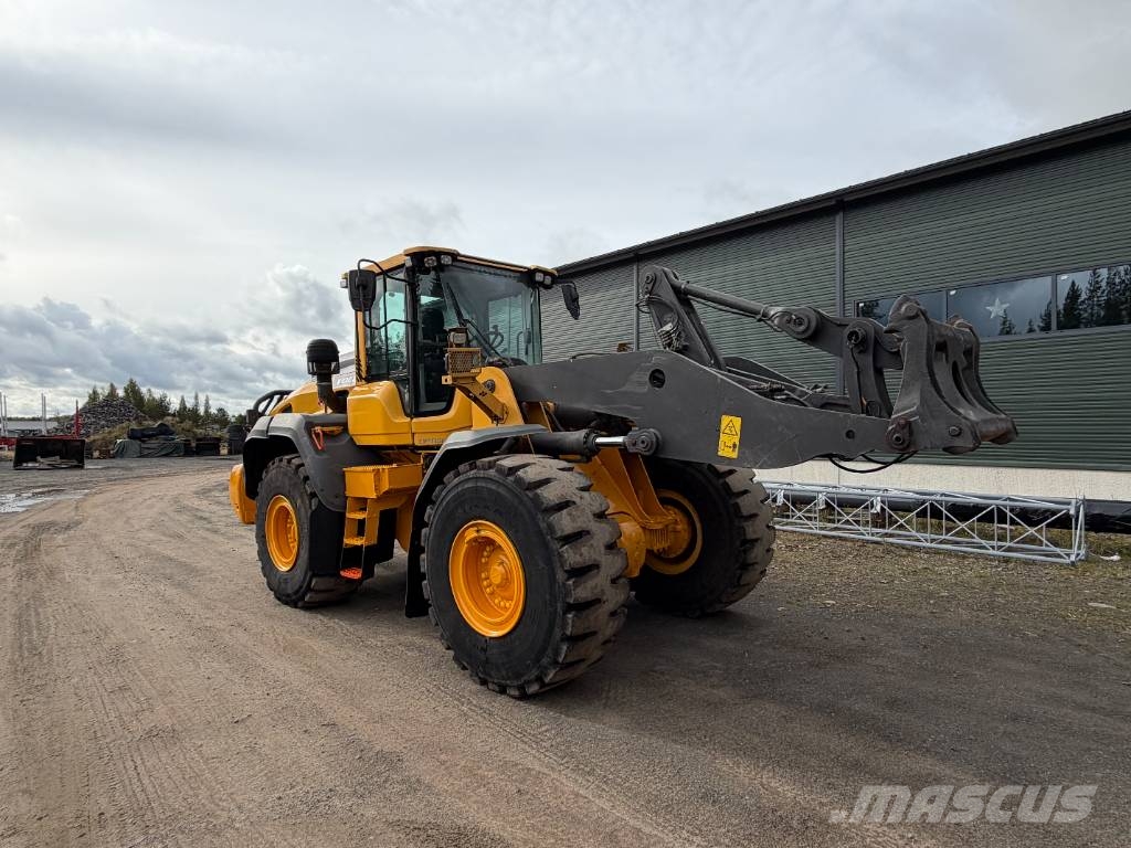 Volvo L 120 H لوادر بعجل