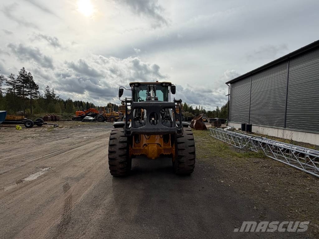 Volvo L 120 H لوادر بعجل