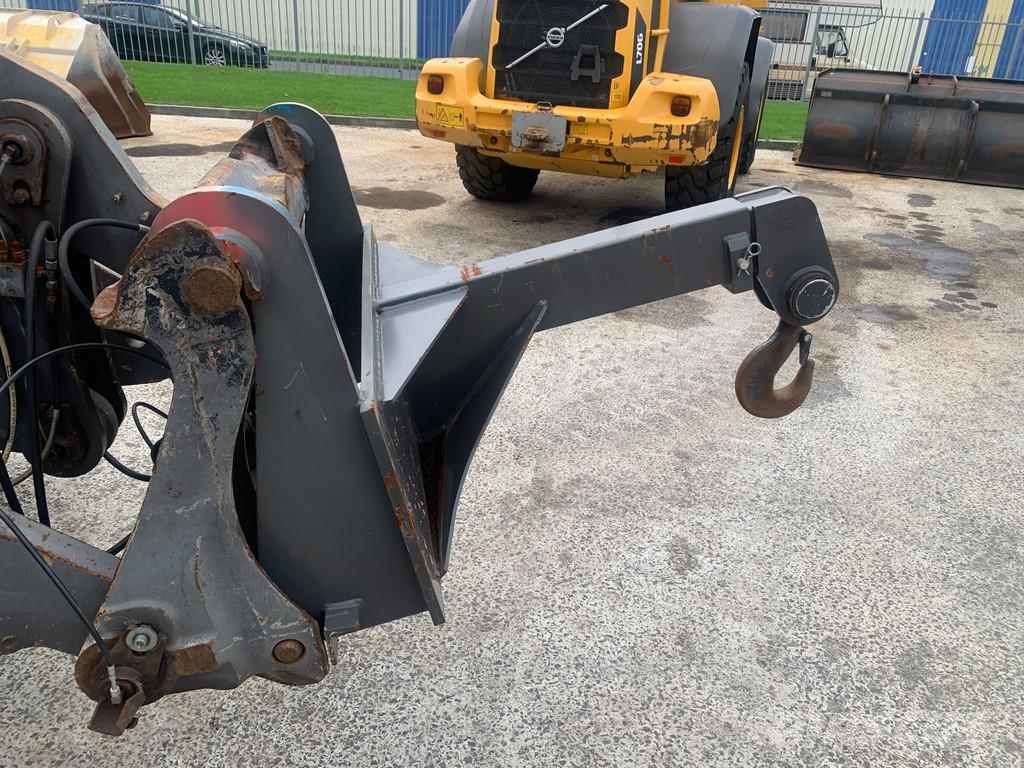 Volvo 2878018 Other components