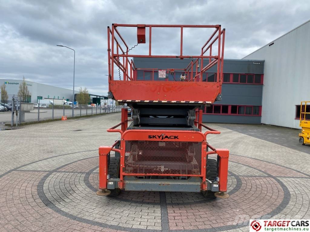 SkyJack SJ9250 RT Diesel Scissor Work Lift 1720cm Scissor lifts