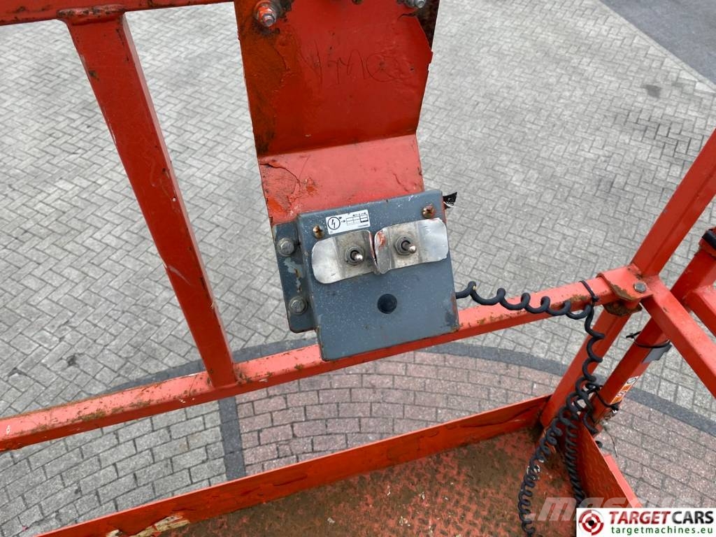 SkyJack SJ9250 RT Diesel Scissor Work Lift 1720cm Scissor lifts
