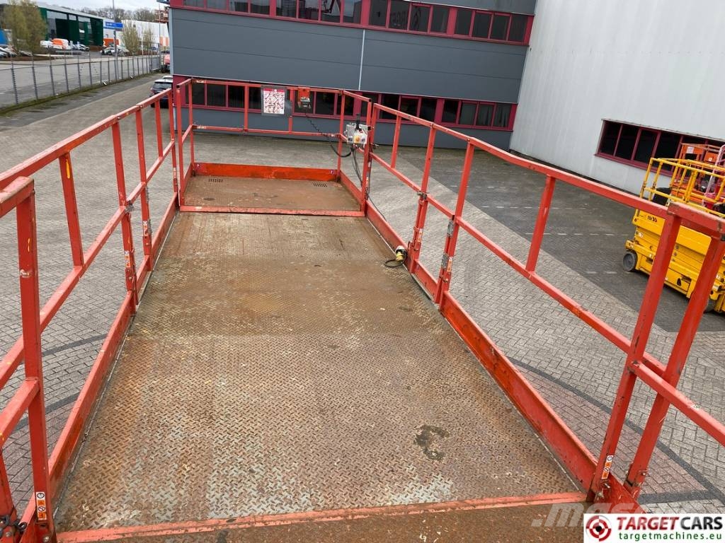 SkyJack SJ9250 RT Diesel Scissor Work Lift 1720cm Scissor lifts