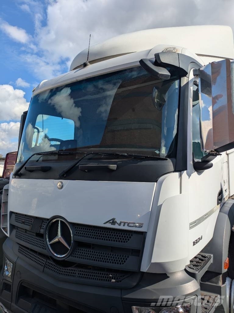 Mercedes-Benz Fahrerhaus Rechtslenker Antos 1824 Baujahr 2017 Кабини
