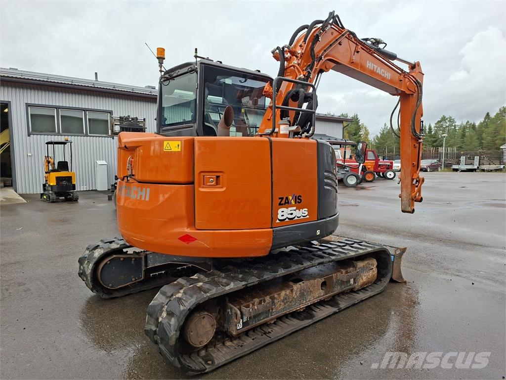 Hitachi ZX85US-6 Escavadeiras Midi 7t - 12t