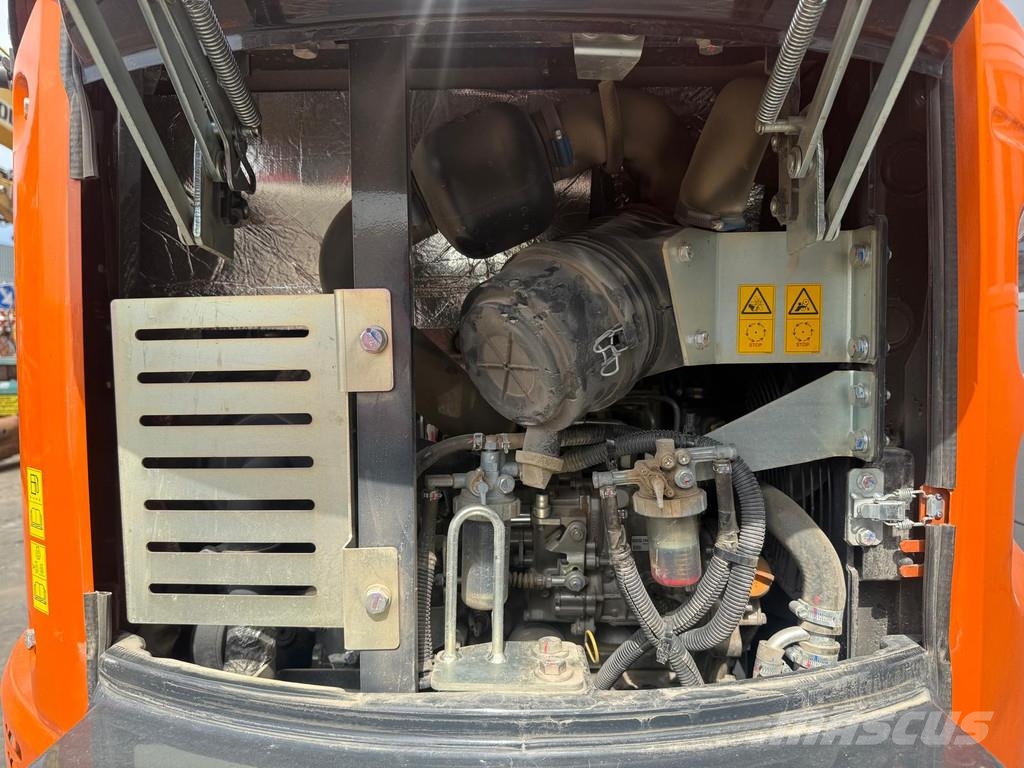 Hitachi ZX26U-6 小型挖土機/掘鑿機<7t(小型挖掘機)