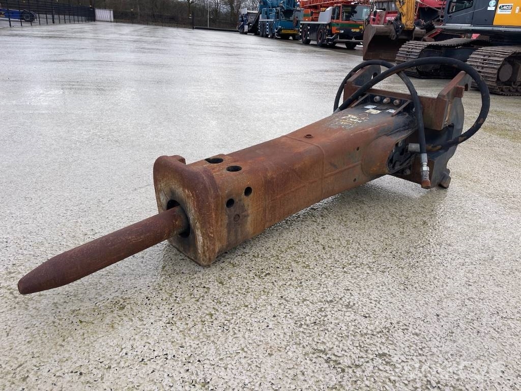 CAT H 140 CW45 Sloophamer / Breaker Hamers en brekers