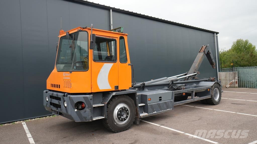 Kalmar TTX182AL terminal truck container hook-arm system Camion ampliroll