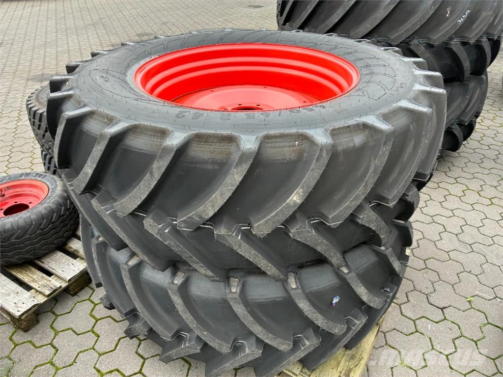 Mitas 2x 540/65R30 & 2x 650/65R42 Ostale poljoprivredne mašine