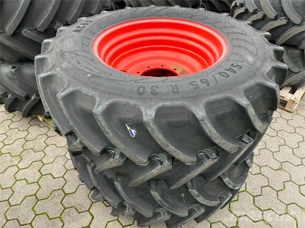 Mitas 2x 540/65R30 & 2x 650/65R42 Ostale poljoprivredne mašine