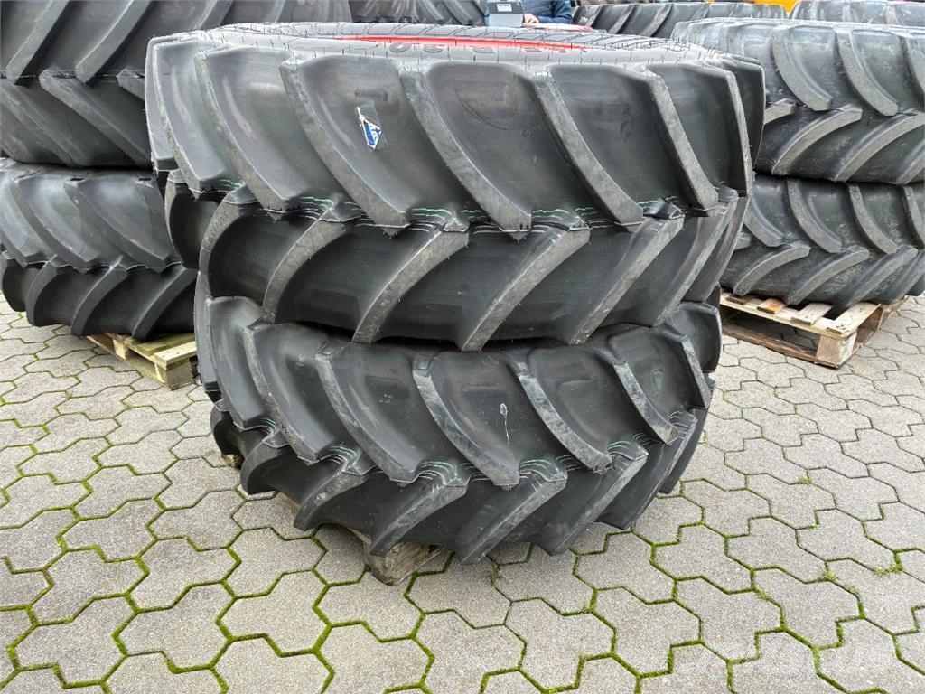 Mitas 2x 540/65R30 & 2x 650/65R42 Ostale poljoprivredne mašine