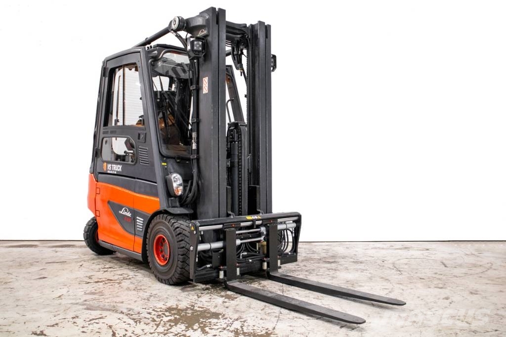 Linde E 25, containergående 2,5-tons elmotviktstruck Elektrikli forkliftler
